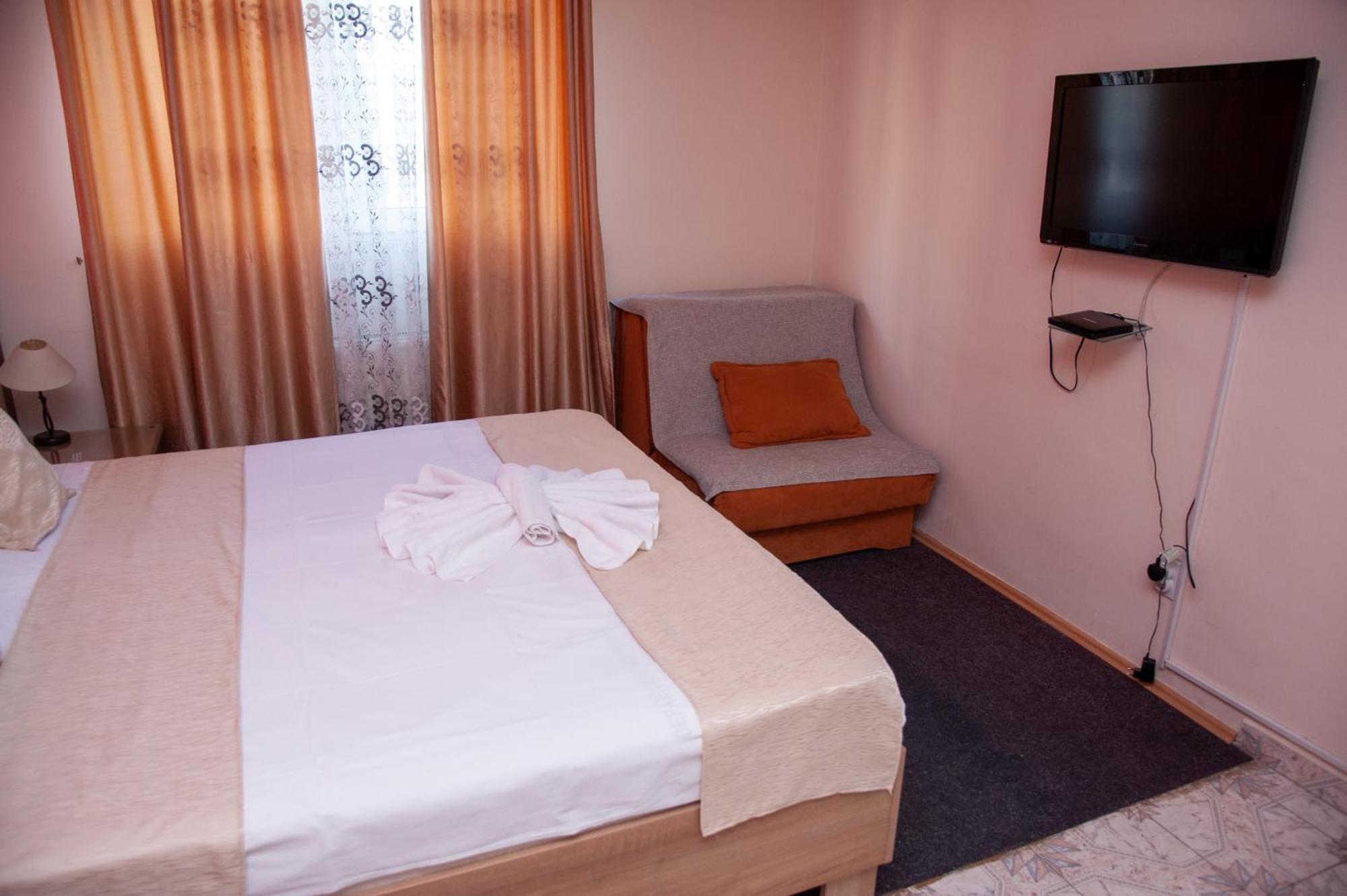 Hotel North City Titova Mitrovica Exterior foto